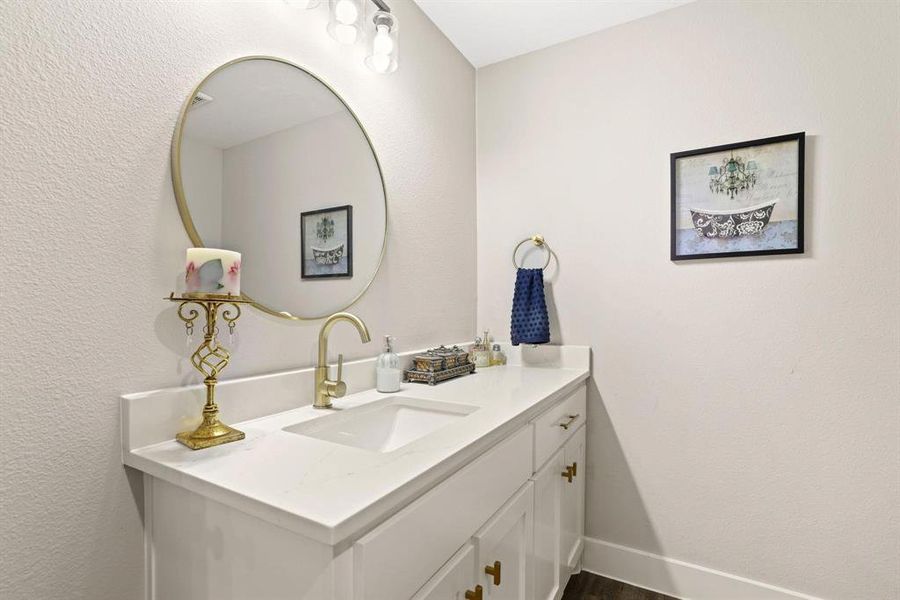 Furnished interior view inside a new home in , Denison (Image 17).