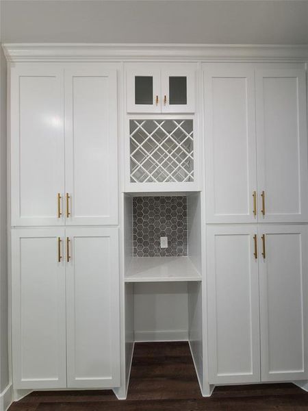 Pantry with wine/bottle storage