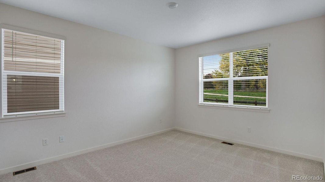 Spacious, unfurnished interior of a new home in Hansen Farm, Fort Collins (Image 14).