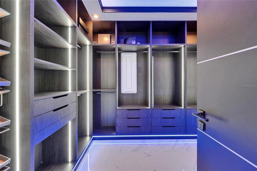 Furnished interior view inside a new home in , Apollo Beach (Image 24).