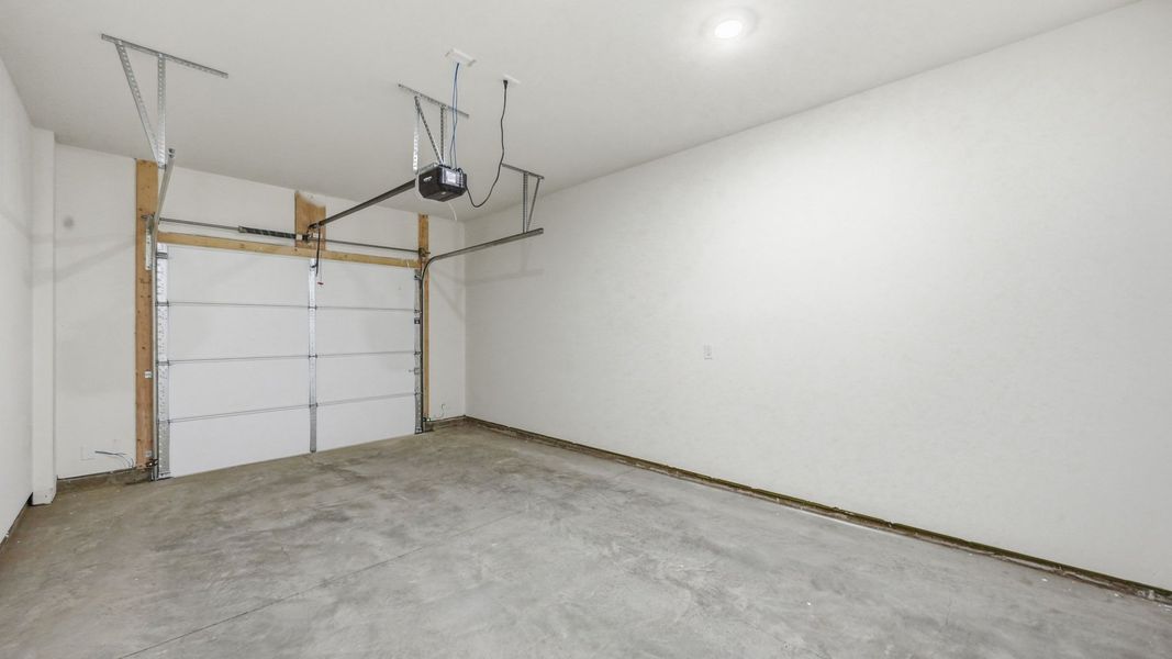 Spacious, unfurnished interior of a new home in Fieldcrest Acres Townhomes, Blountville (Image 25). Spacious, unfurnished interior of a new home in Fieldcrest Acres Townhomes, Blountville (Image 25).
