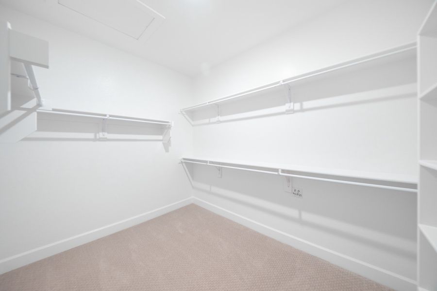 Spacious, unfurnished interior of a new home in Heath Golf and Yacht Club, Heath (Image 20). Spacious, unfurnished interior of a new home in Heath Golf and Yacht Club, Heath (Image 20).