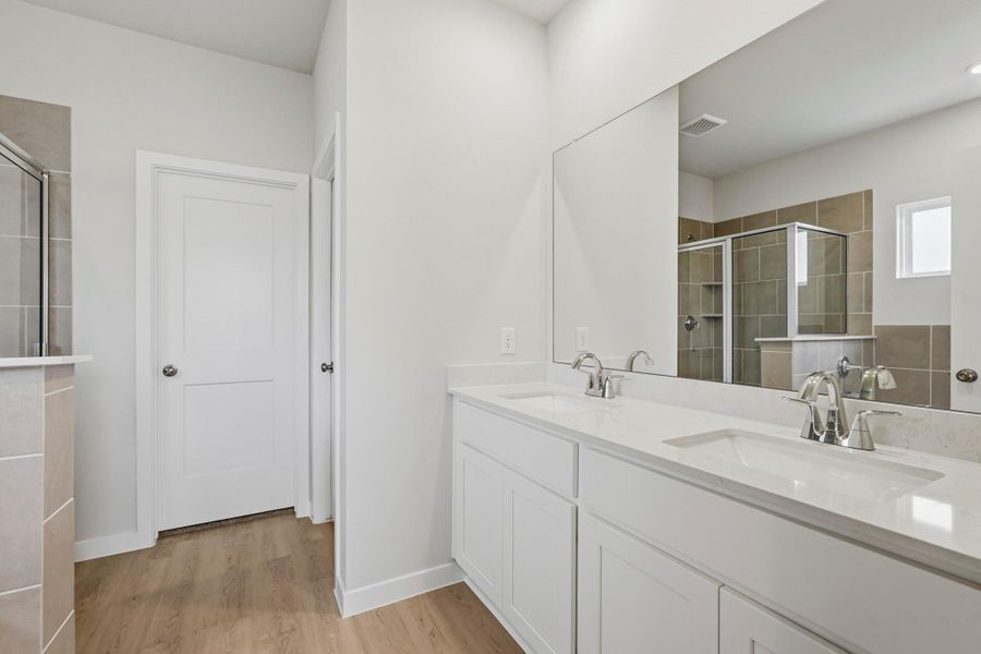 Furnished interior view inside a new home in Maple Woods, Hockley (Image 6).