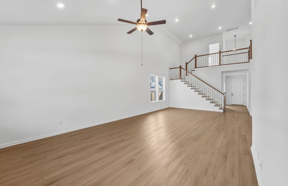 Spacious, unfurnished interior of a new home in Bluffview Reserve, Leander (Image 48). Spacious, unfurnished interior of a new home in Bluffview Reserve, Leander (Image 48).