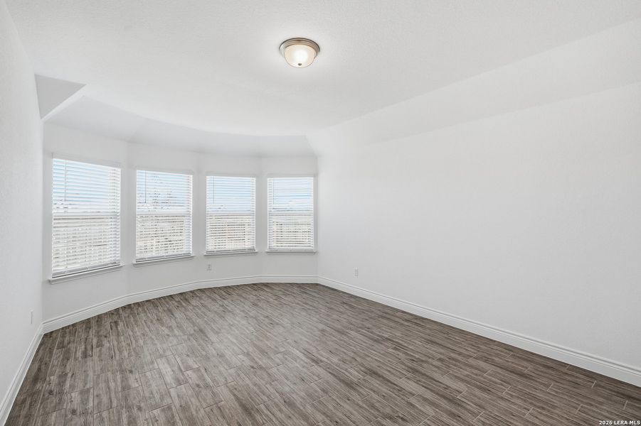 Spacious, unfurnished interior of a new home in Corley Farms, Boerne (Image 17). Spacious, unfurnished interior of a new home in Corley Farms, Boerne (Image 17).