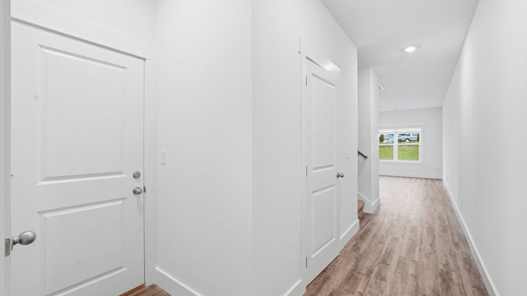 Spacious, unfurnished interior of a new home in Fieldcrest Acres Townhomes, Blountville (Image 20).