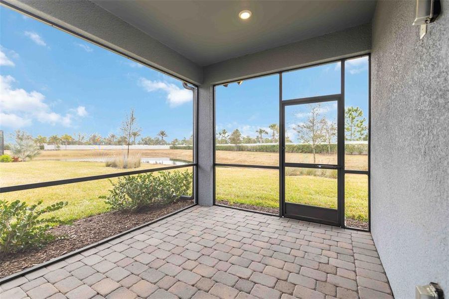 Exterior details and patio area of a home in , Bradenton (Image 25).