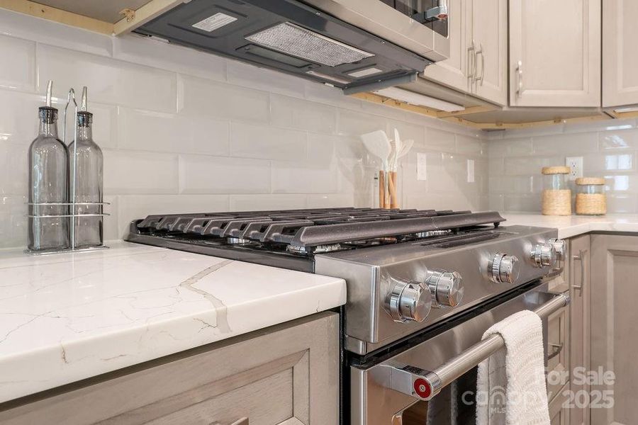 Image 29 of a home in .