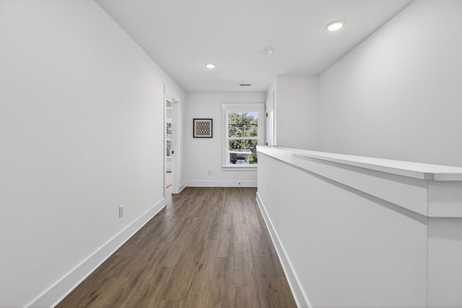 Spacious, unfurnished interior of a new home in , Charleston (Image 19).