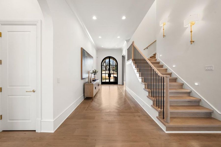 Spacious, unfurnished interior of a new home in , Milton (Image 102).