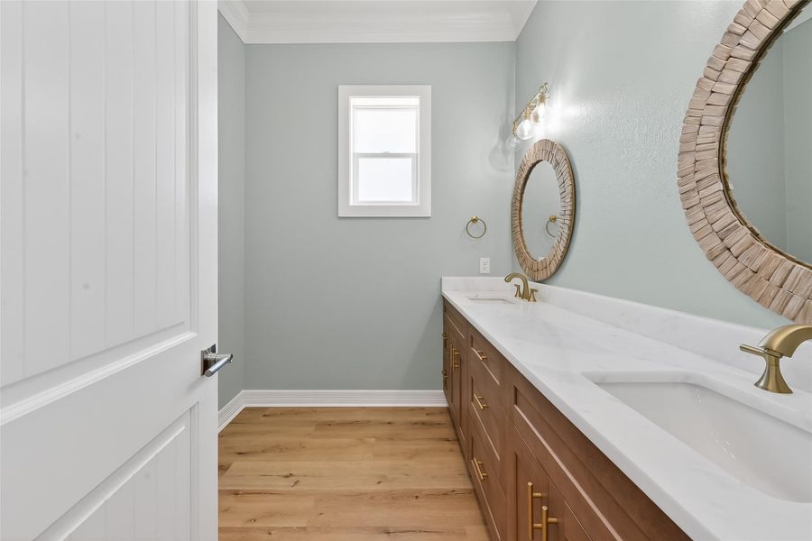 Furnished interior view inside a new home in , Freeport (Image 31).