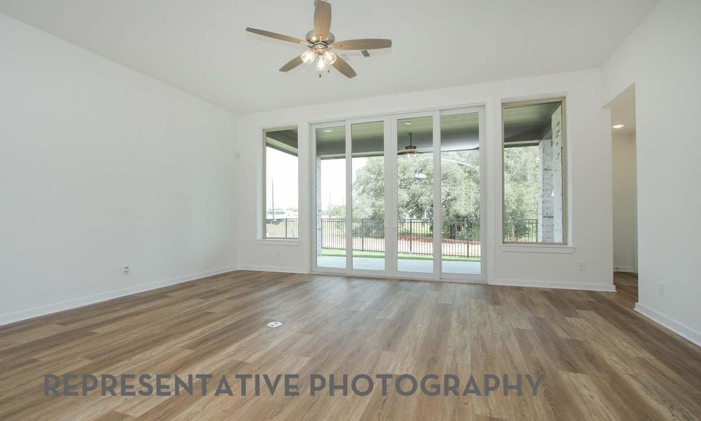 Spacious, unfurnished interior of a new home in Two Step Farm, Montgomery (Image 11).