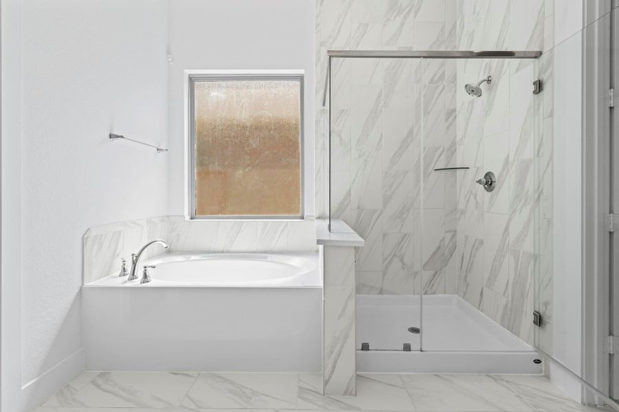 Furnished interior view inside a new home in Meridiana, Iowa Colony (Image 4).