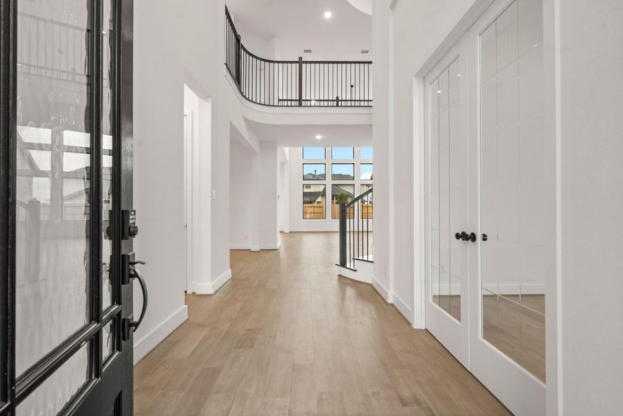 Spacious, unfurnished interior of a new home in Legacy Prairie at Katy Court 60', Katy (Image 15).