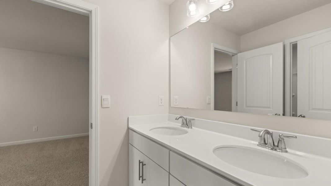 Image 34 of a home in Hamptons at Riverwood East.