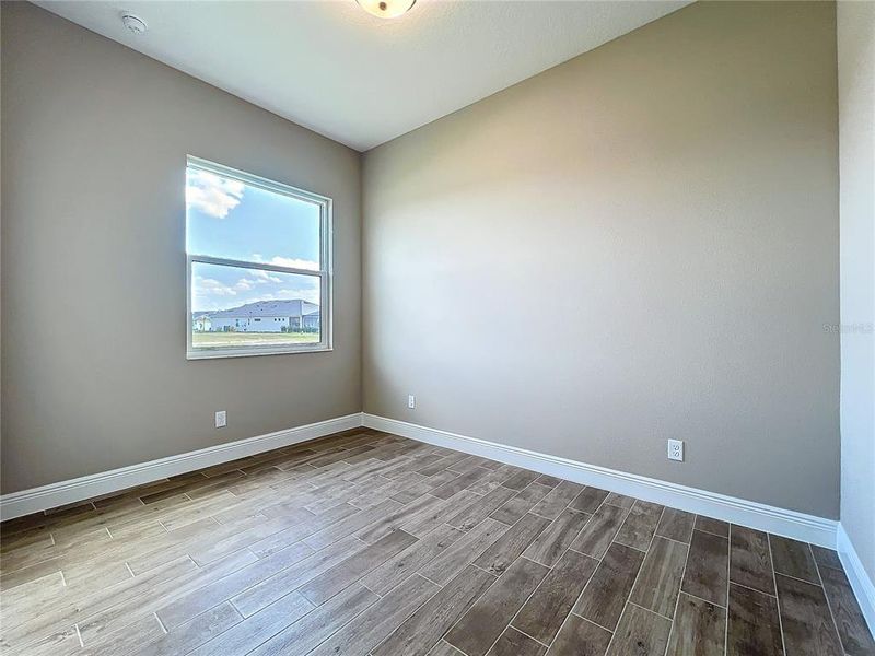 Spacious, unfurnished interior of a new home in Watercolor Place Single Family Homes, Bradenton (Image 48).