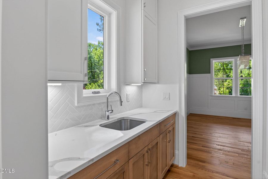 32-web-or-mls-402 Willow St - 32