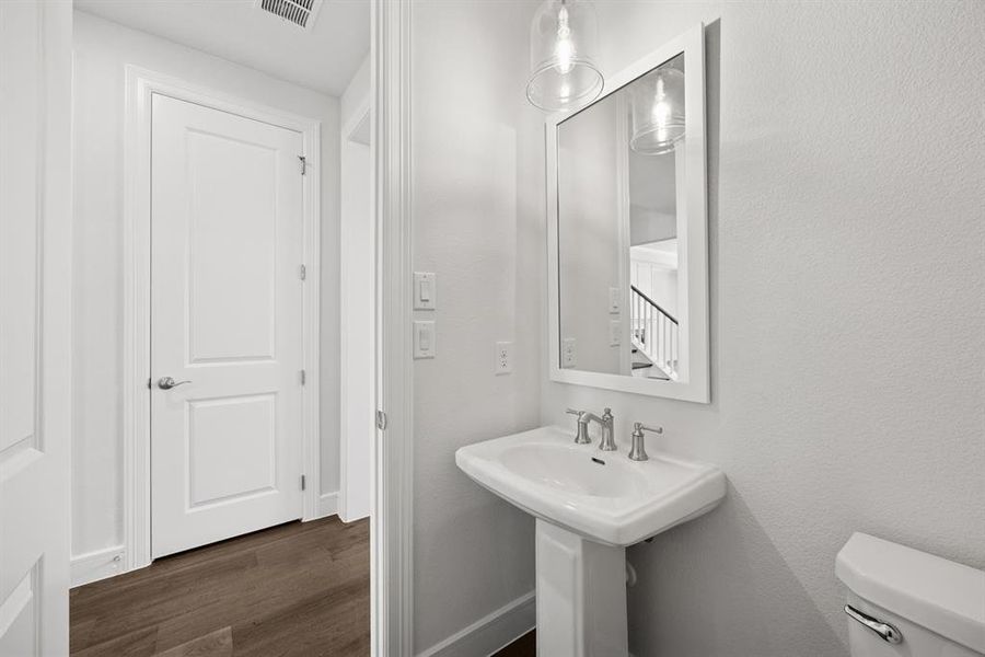 Furnished interior view inside a new home in Lincoln Pointe, Van Alstyne (Image 14). Furnished interior view inside a new home in Lincoln Pointe, Van Alstyne (Image 14).