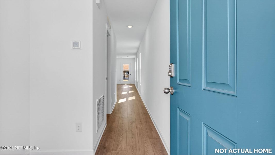 Spacious, unfurnished interior of a new home in Copes Landing, Jacksonville (Image 21).