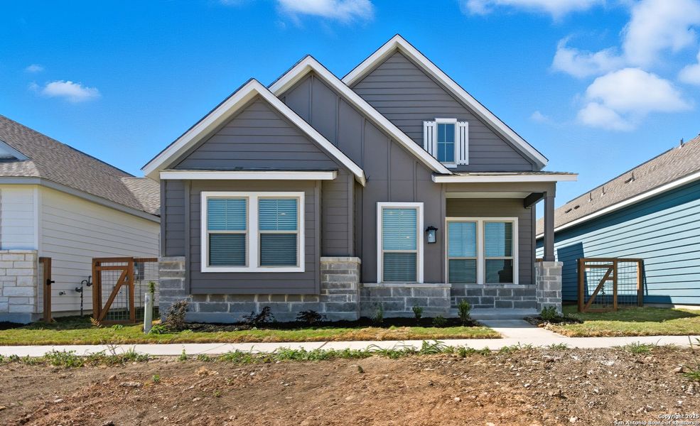 Exterior details and patio area of a home in The Crossvine – Garden Homes, Schertz (Image 1). Exterior details and patio area of a home in The Crossvine – Garden Homes, Schertz (Image 1).