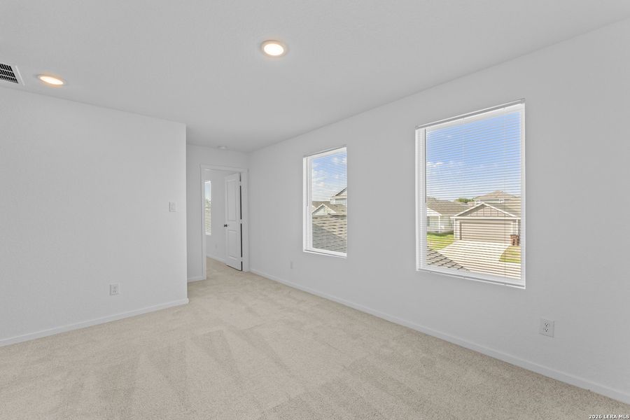 Spacious, unfurnished interior of a new home in Hidden Oasis, San Antonio (Image 14). Spacious, unfurnished interior of a new home in Hidden Oasis, San Antonio (Image 14).