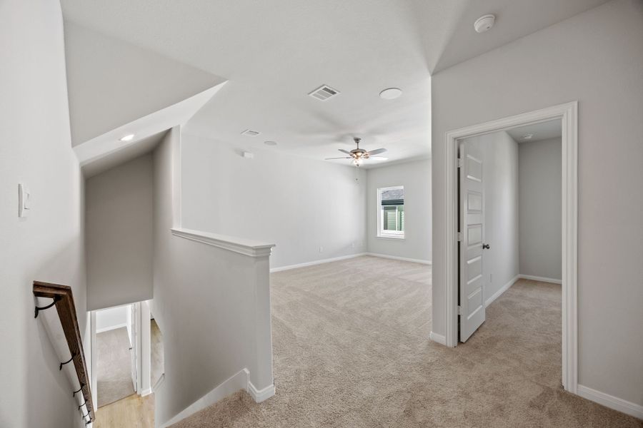 Representative unfurnished interior of a home built from the Schrade by Cambridge Homes in Lake Park, Rowlett (Image 14).