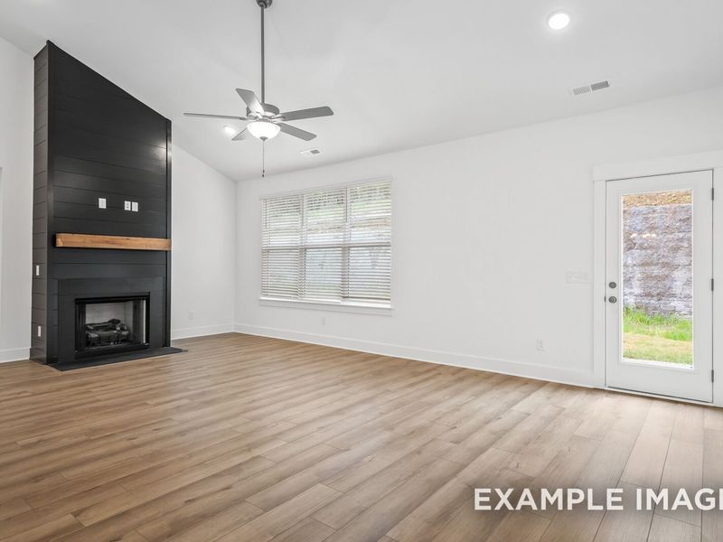 Spacious, unfurnished interior of a new home in Woods Crossing, Gallatin (Image 64).