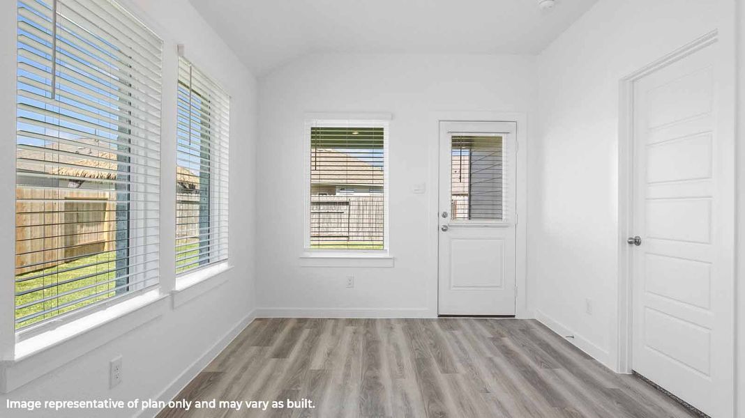 Spacious, unfurnished interior of a new home in Riverwood Ranch, Angleton (Image 9). Spacious, unfurnished interior of a new home in Riverwood Ranch, Angleton (Image 9).