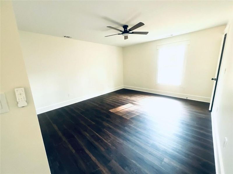 Spacious, unfurnished interior of a new home in , Atlanta (Image 25).