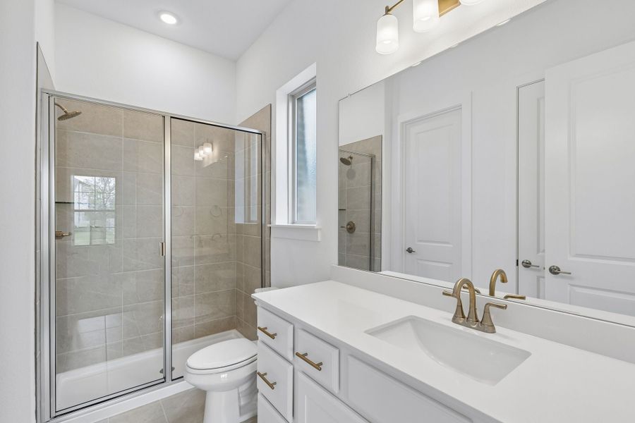 Furnished interior view inside a new home in Painted Tree Lakeside, McKinney (Image 16).