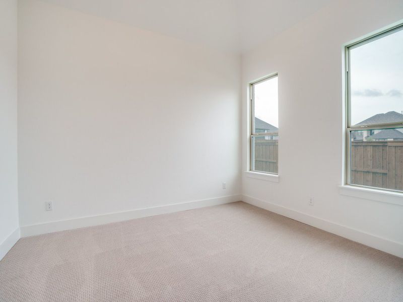 Spacious, unfurnished interior of a new home in Legacy Gardens, Prosper (Image 20).