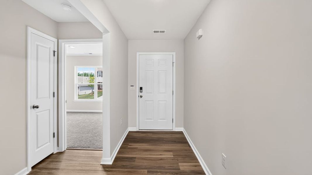 Spacious, unfurnished interior of a new home in Gibson Grove, Laurens (Image 14).