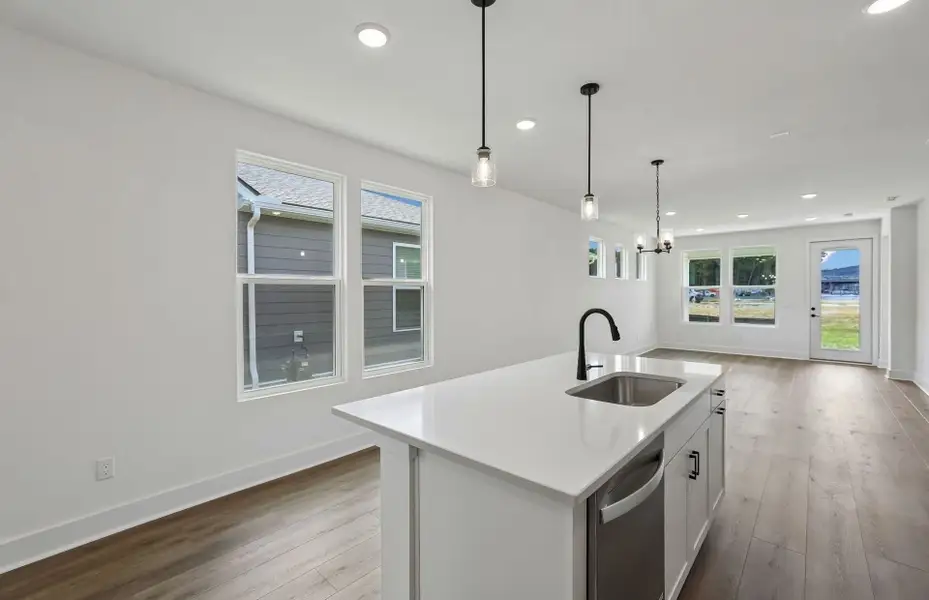 Furnished interior view inside a new home in Del Webb Barton Village, Lebanon (Image 15).