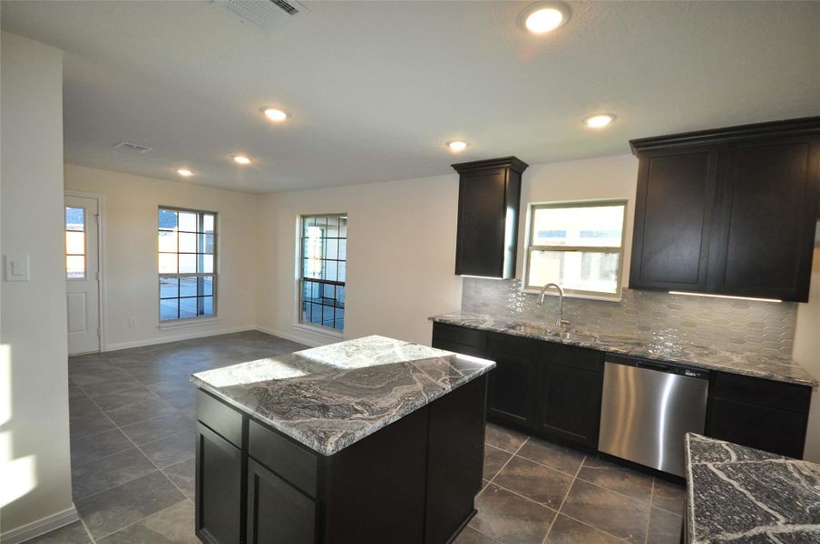 Furnished interior view inside a new home in Pedregal, League City (Image 5).