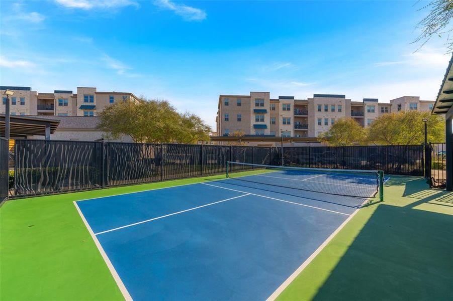 Community amenities in , Allen (Image 30).