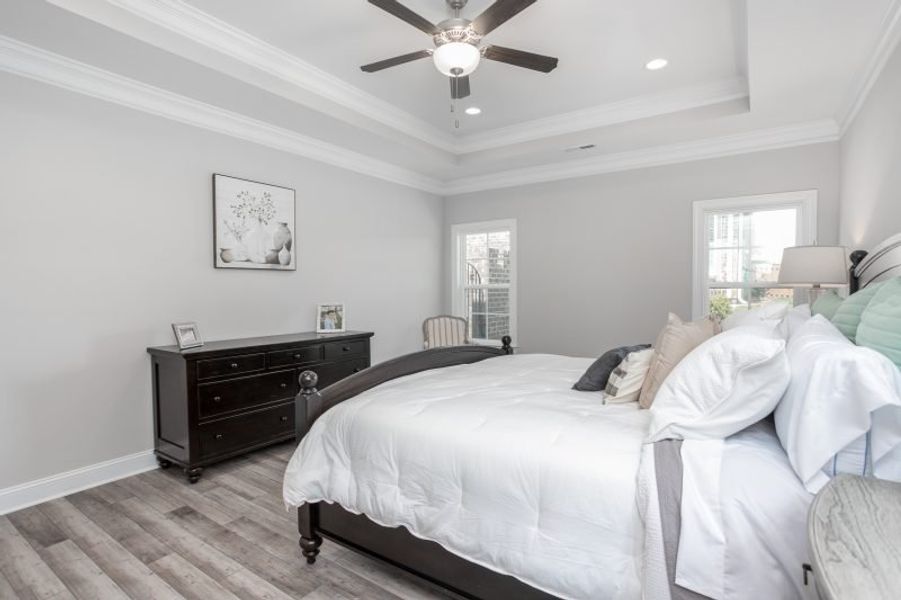 Representative furnished interior of a home built from the Manhattan by Keystone Homes NC in Weybridge, Burlington (Image 30). Representative furnished interior of a home built from the Manhattan by Keystone Homes NC in Weybridge, Burlington (Image 30).