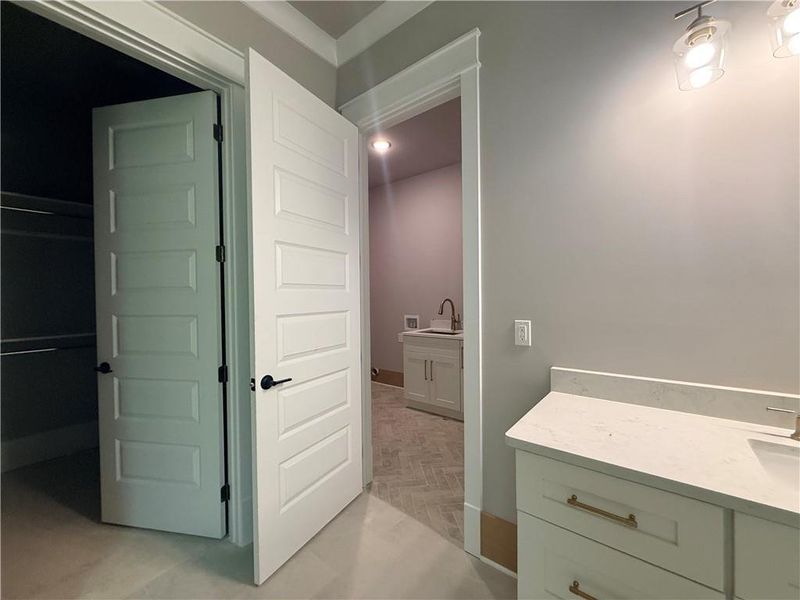 Furnished interior view inside a new home in , Jefferson (Image 8).