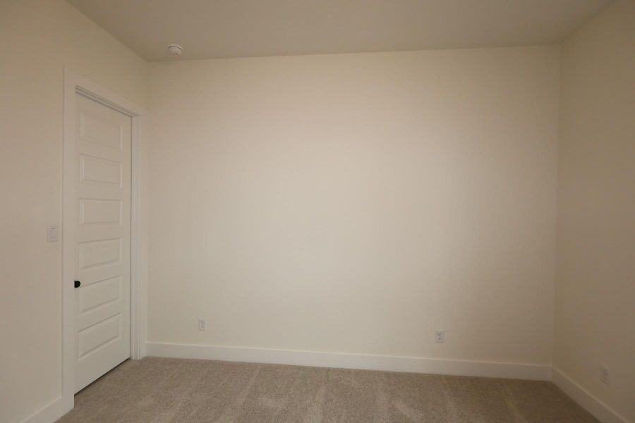 Spacious, unfurnished interior of a new home in Dunham Pointe, Cypress (Image 26).