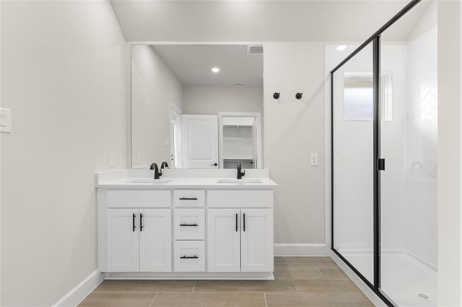 20_21. 2244 Aspen Chase - Bath (2)