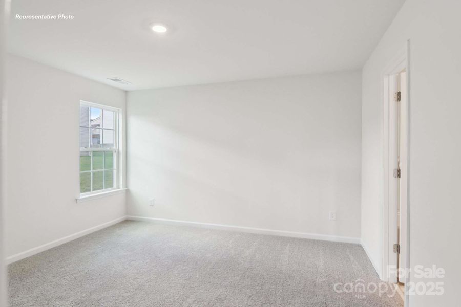 Spacious, unfurnished interior of a new home in Cline Village, Conover (Image 9).