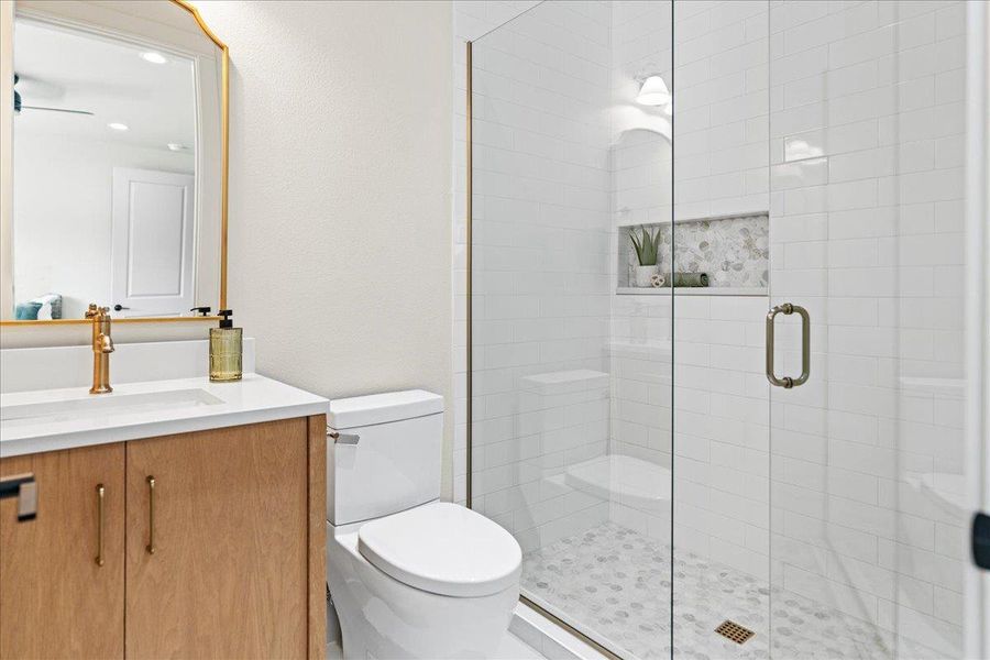 Furnished interior view inside a new home in , Wimberley (Image 12).