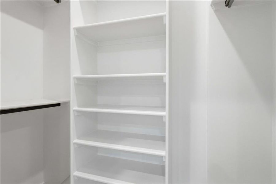 Close-up of interior finishes inside a home in , Jefferson (Image 27).