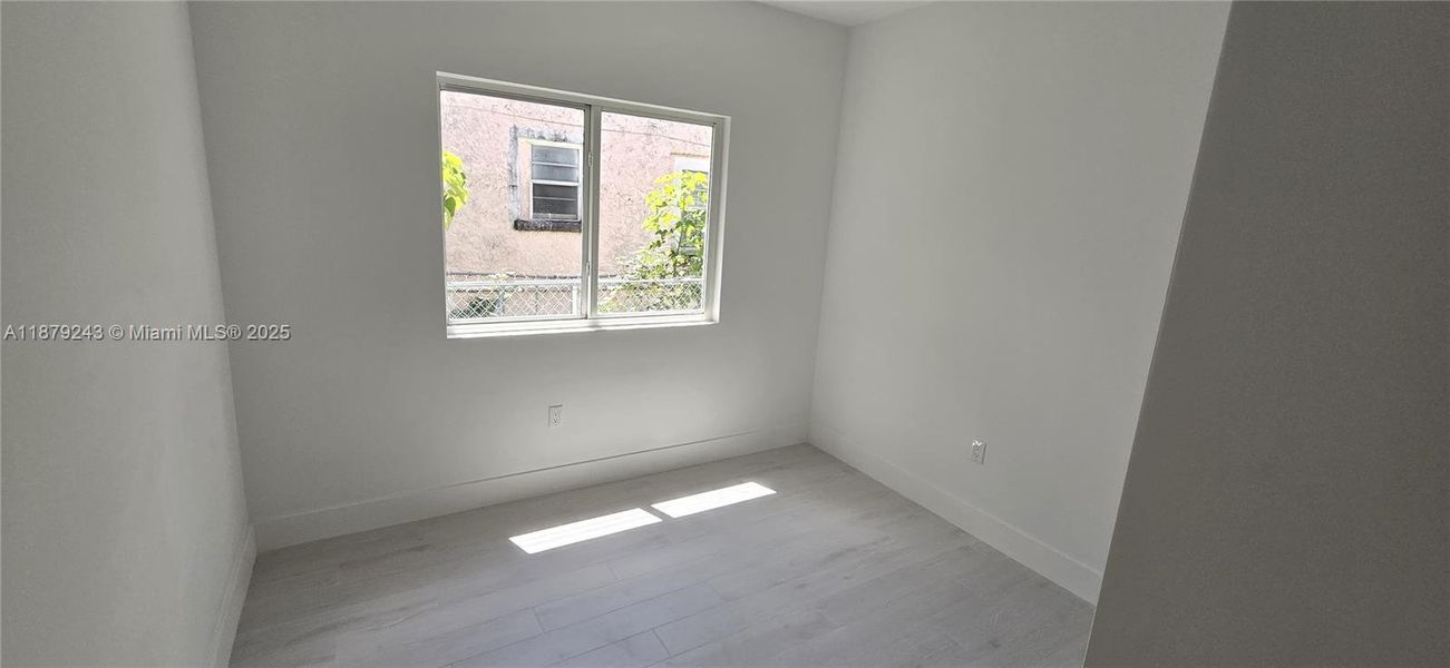 Spacious, unfurnished interior of a new home in , Miami (Image 8).