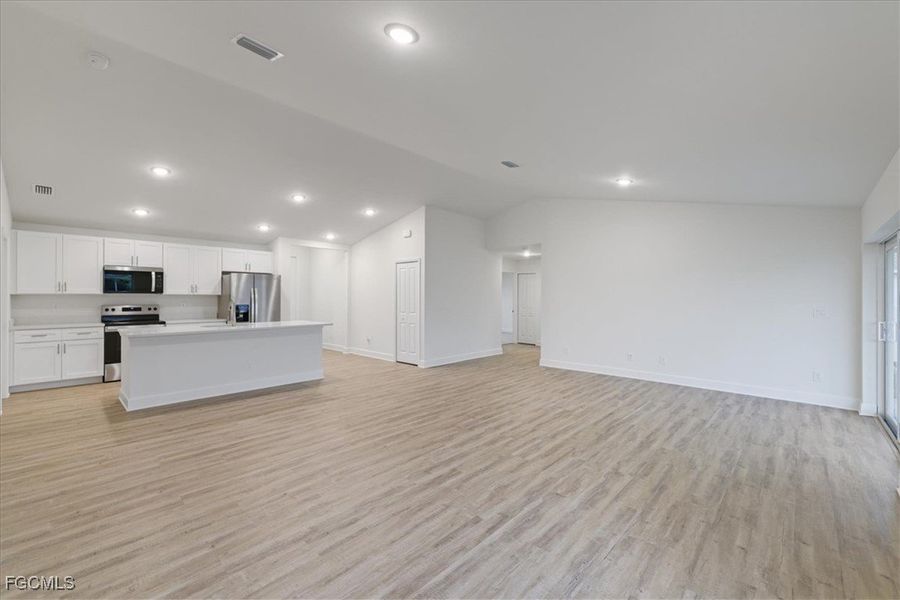 Spacious, unfurnished interior of a new home in Cape Coral, Cape Coral (Image 18). Spacious, unfurnished interior of a new home in Cape Coral, Cape Coral (Image 18).