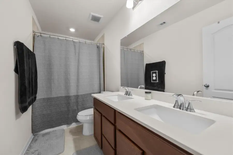 Furnished interior view inside a new home in , Houston (Image 15). Furnished interior view inside a new home in , Houston (Image 15).