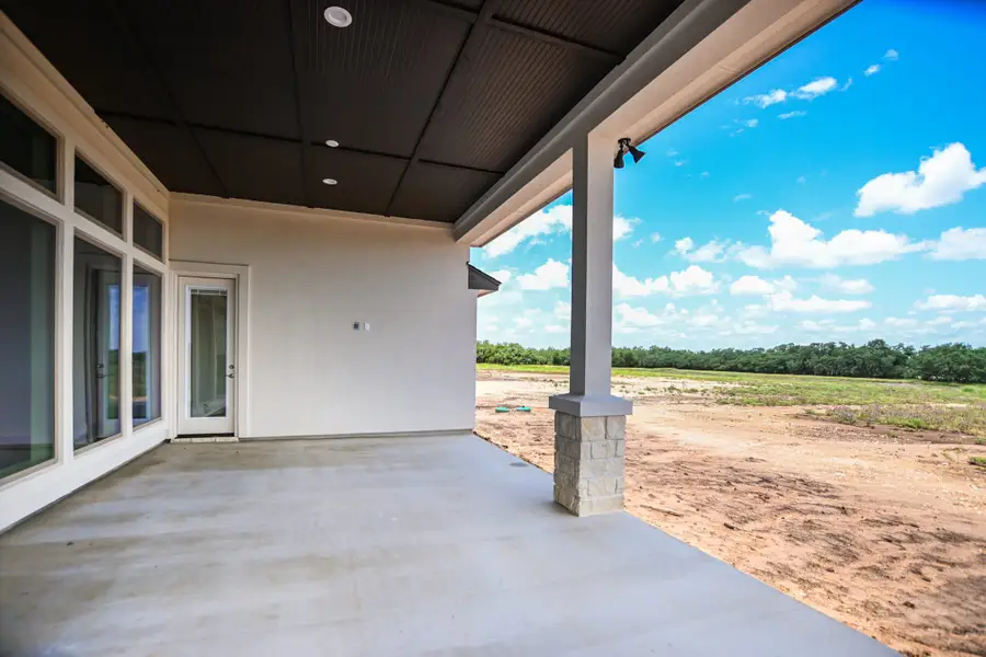 Representative exterior details of a home built from the Llano II by Giddens Homes in Whispering Wind, Bertram (Image 4). Representative exterior details of a home built from the Llano II by Giddens Homes in Whispering Wind, Bertram (Image 4).