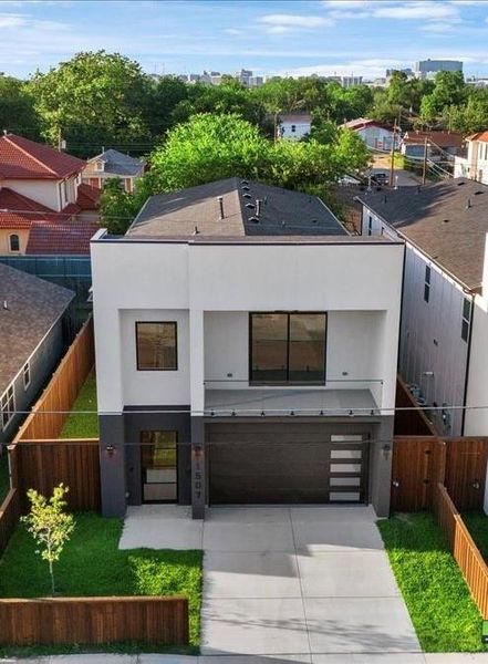 Exterior details and patio area of a home in , Dallas (Image 26).