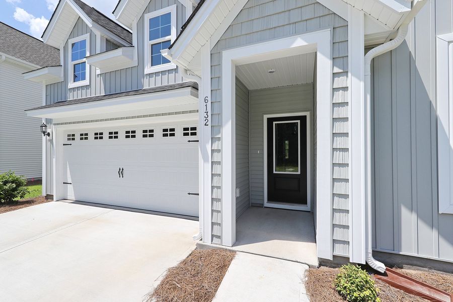 Exterior details and patio area of a home in Arcadia, Myrtle Beach (Image 2). Exterior details and patio area of a home in Arcadia, Myrtle Beach (Image 2).