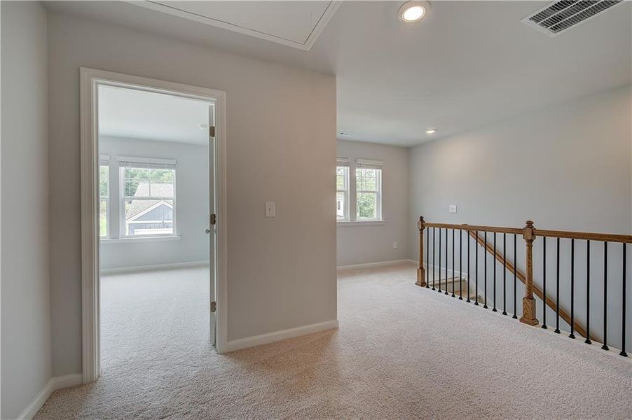 Spacious, unfurnished interior of a new home in Enclave at Evergreen, Fairburn (Image 7). Spacious, unfurnished interior of a new home in Enclave at Evergreen, Fairburn (Image 7).