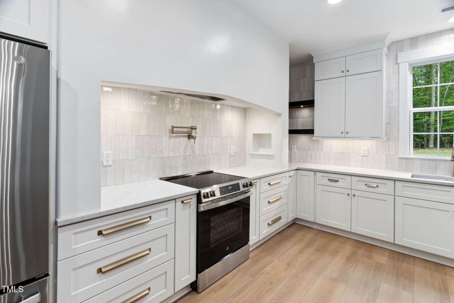 36-web-or-mls-125-oswego-dr 36-web-or-mls-125-oswego-dr